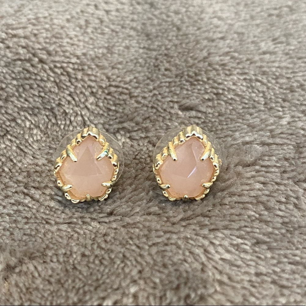 Light pink Kendra Scott studs